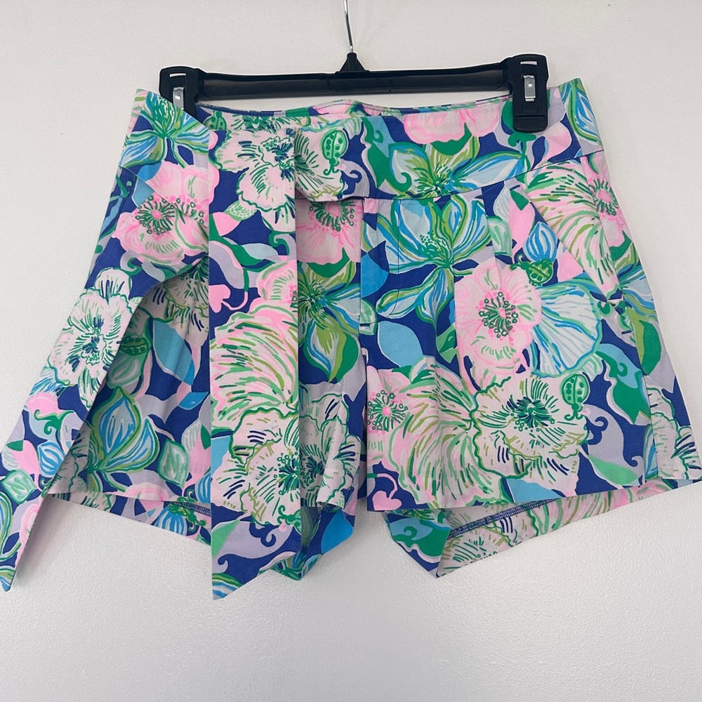 Lilly Pulitzer Blue and Pink Floral Shorts with Tie Detail